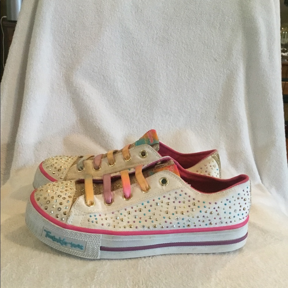 COPY - Light up Sketchers - Picture 3 of 5
